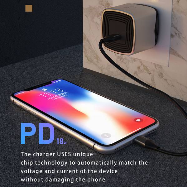 QC3.0 Square stripe Fast Charger - LCH082 - 3.jpg